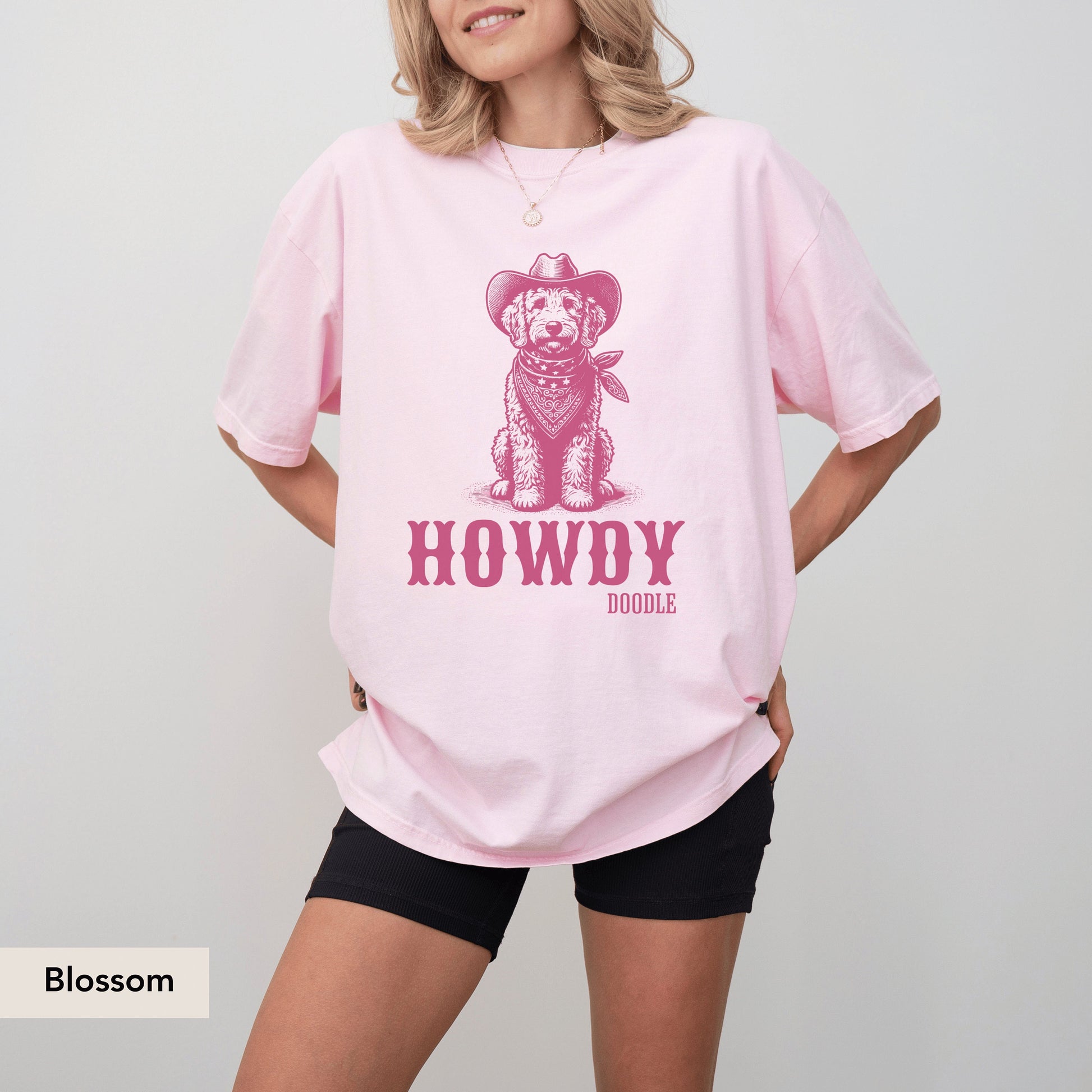 Howdy GoldenDoodle Shirt, Goldendoodle Shirt, Goldendoodle, Doodle Dog, Golden doodle gift, Golden doodle, Golden Doodle mom, Doodle Shirt