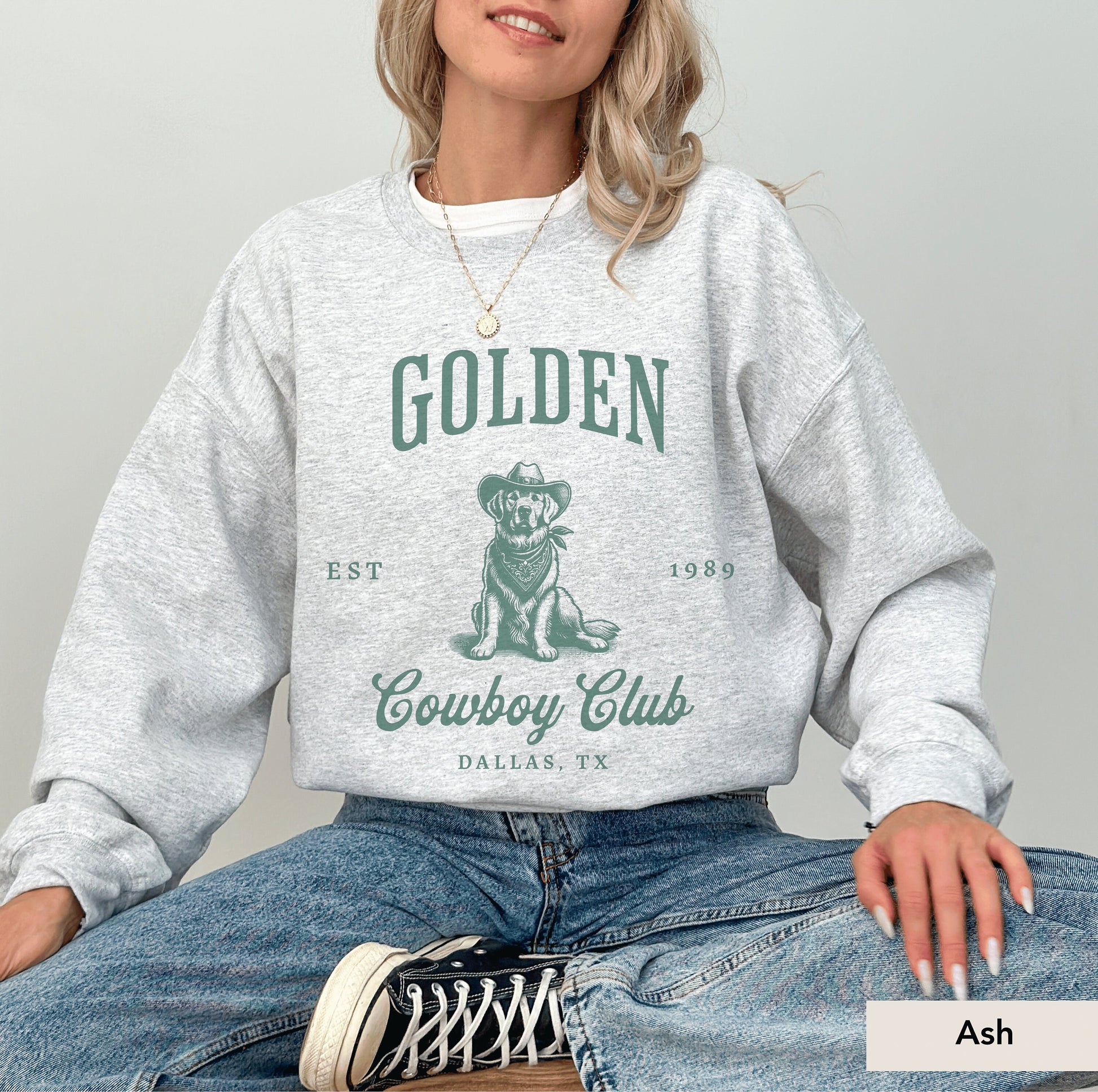 Golden Retriever Cowboy Club Sweatshirt, Golden Retriever Sweatshirt, Golden Retriever Gift, Golden Retriever mom, Golden Retriever, Golden