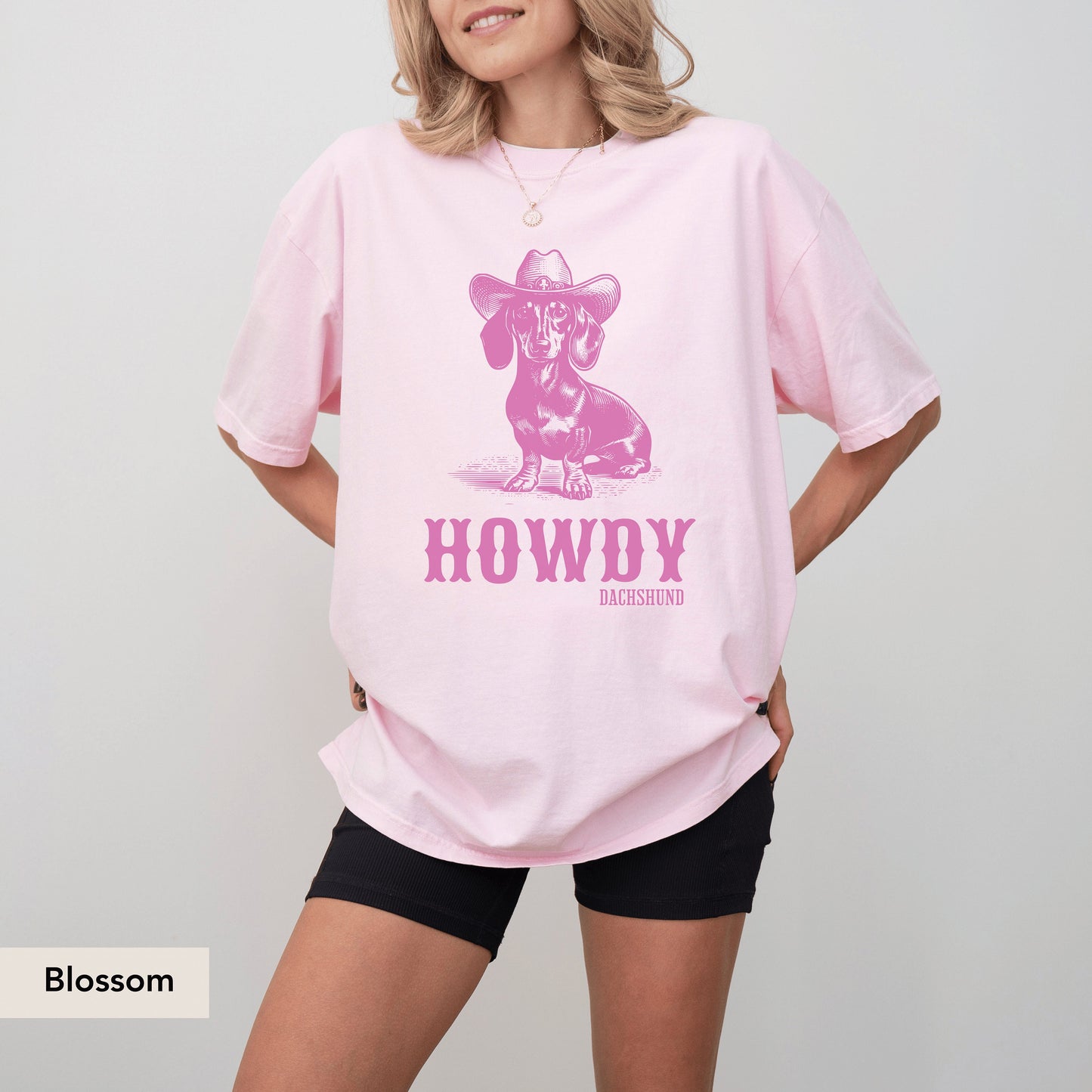 Dachshund Howdy Comfort Colors Shirt, Dachshund, Doxie Mama Shirt, Dachshund Shirt, Dachshund Gift, Doxie Shirt, sausage dog, Doxie
