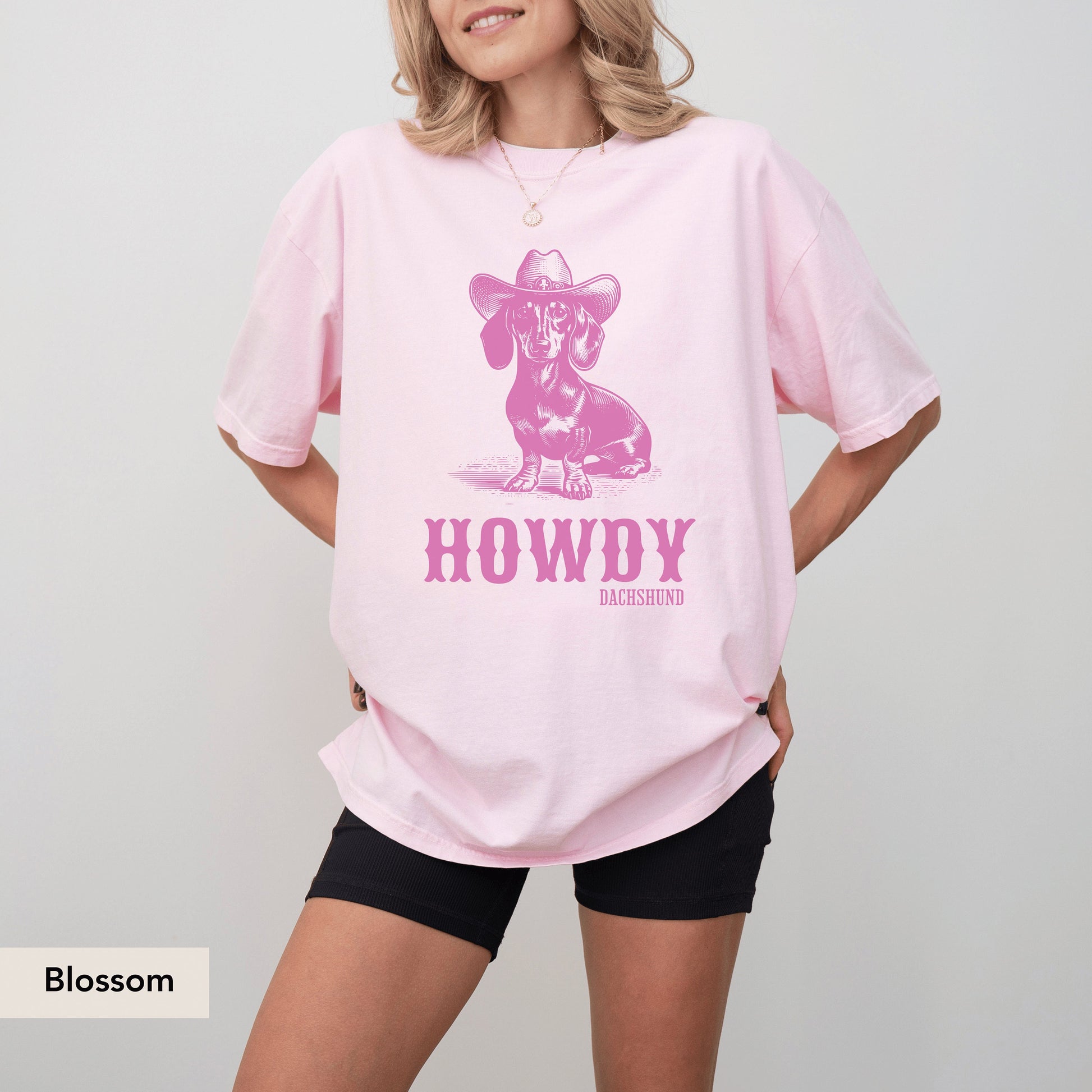 Dachshund Howdy Comfort Colors Shirt, Dachshund, Doxie Mama Shirt, Dachshund Shirt, Dachshund Gift, Doxie Shirt, sausage dog, Doxie