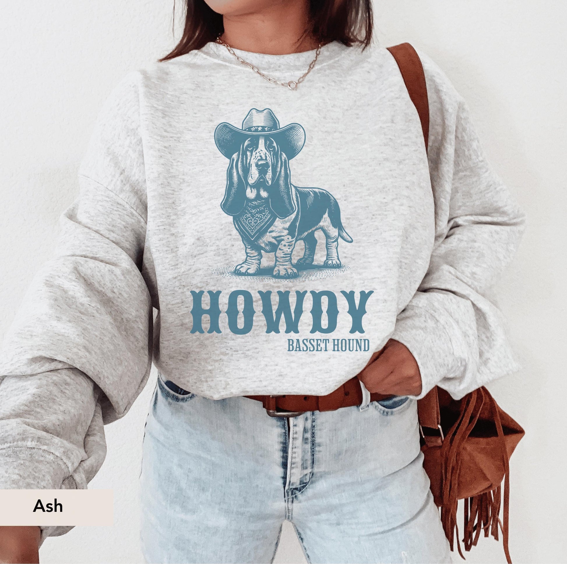 Howdy Basset Hound Sweatshirt, Basset Hound, Basset Hound Sweatshirt, Basset Hound mom, Basset Hound lover, Basset Hound Gifts, Cowboy Dog