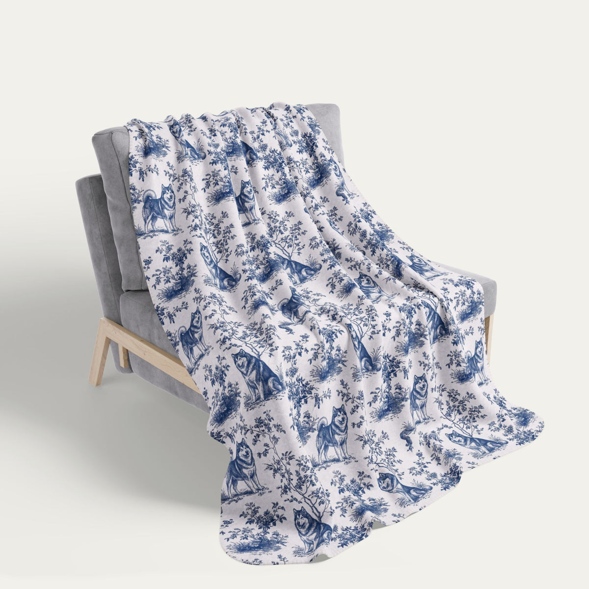 Alaskan Malamute Toile De Jouy Fleece Blanket