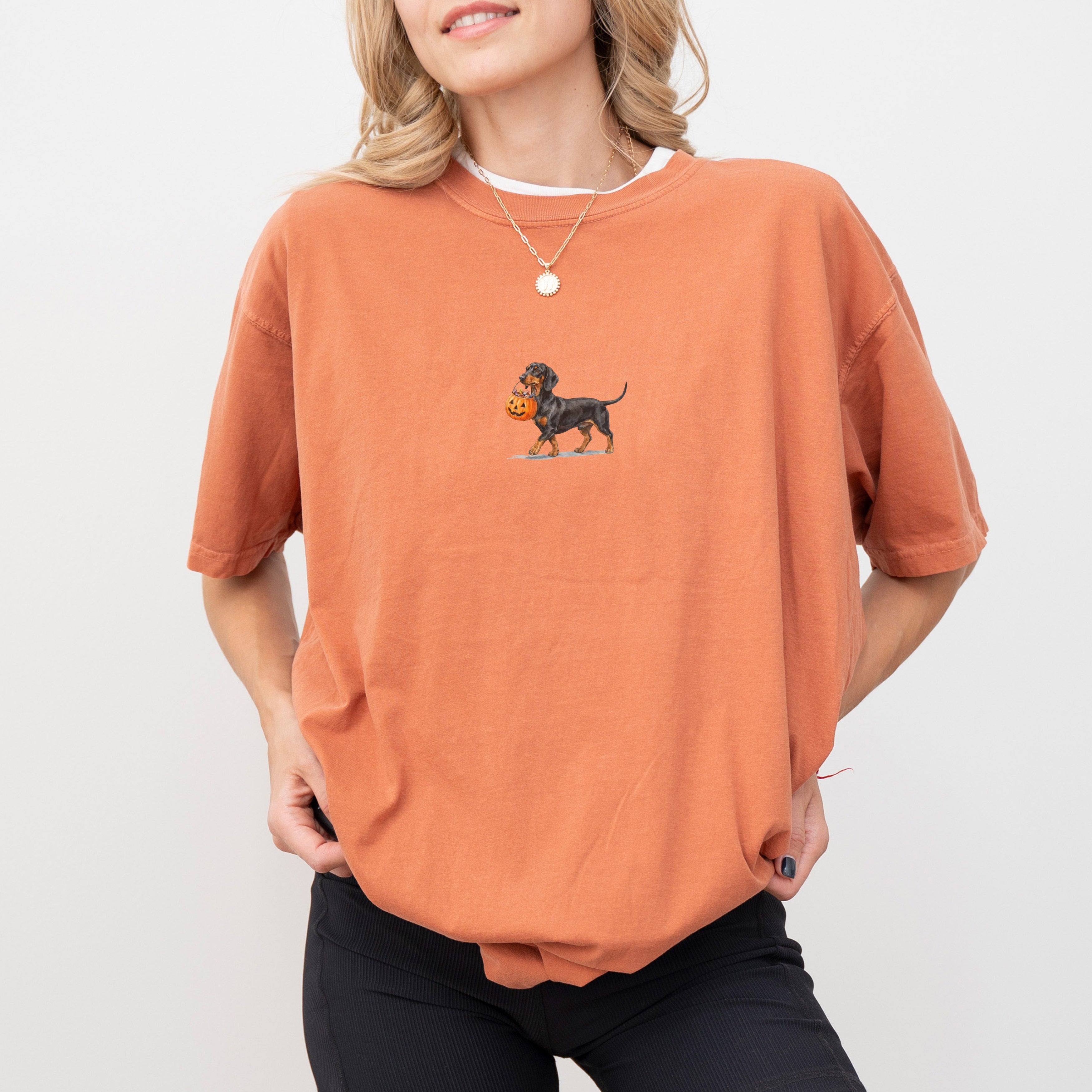 Dachshund SH Black and Tan Halloween T-shirt