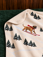 Boxer beige Christmas skiing fleece blanket — detail view